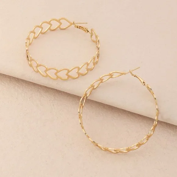 Sweet Love Gold Repeat Hearts Hoop Earrings NEW - Picture 1 of 5